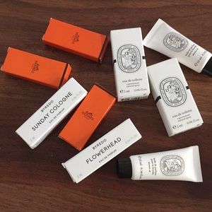 7 Samples  fragrance, 2 shower oil.